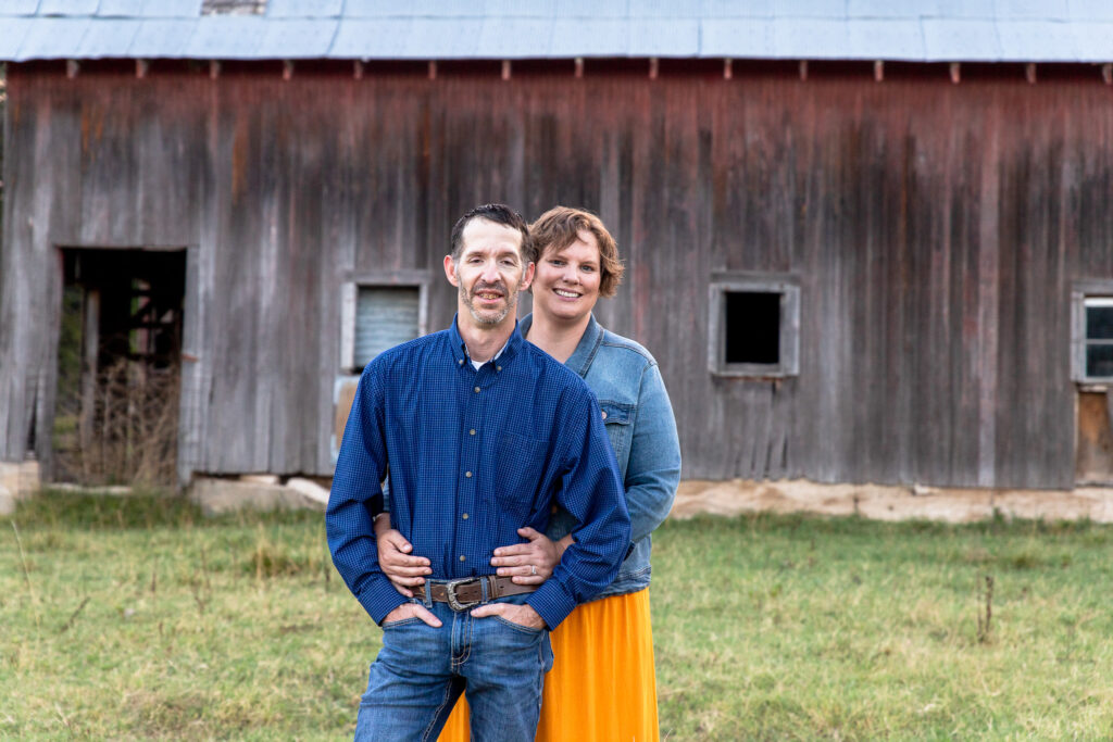 rural family photo session - mom & Dad