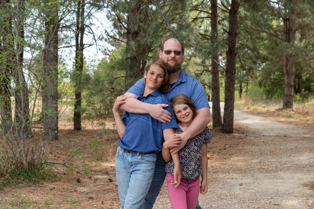 Orchard Park family photo session dad with kids